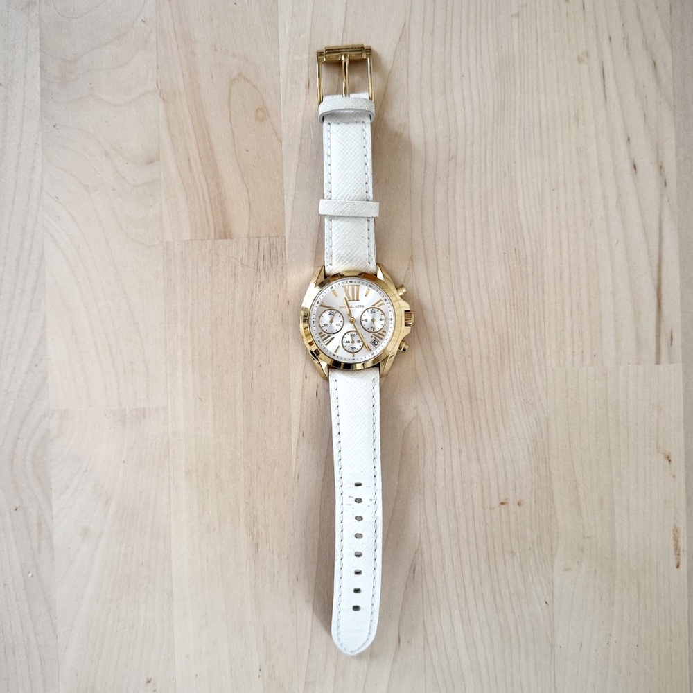 Michael Kors Bradshaw Chronograph Watch – Gold & White | 35mm - Picture 7 of 10